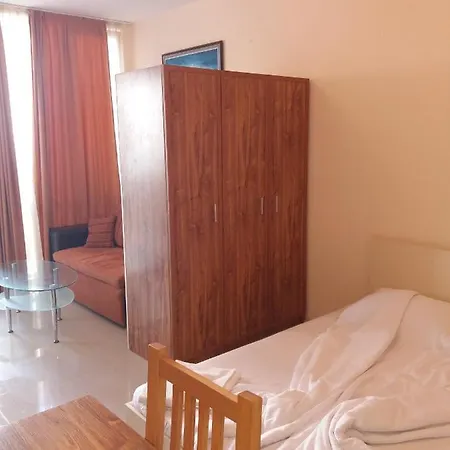 Golden Sea View 1 Апартаменты