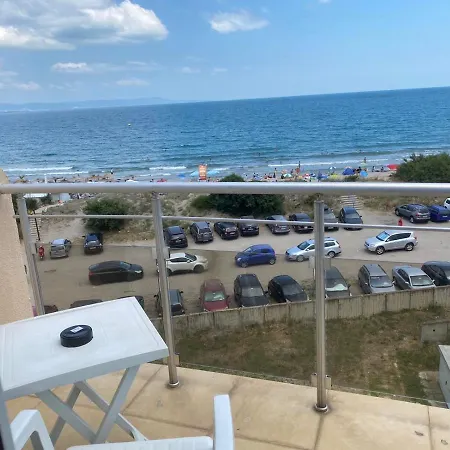 Апартаменты Golden Sea View 1 *