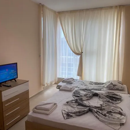 Golden Sea View 1 Апартаменты Поморие