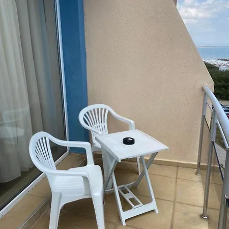 Golden Sea View 1 Апартаменты *