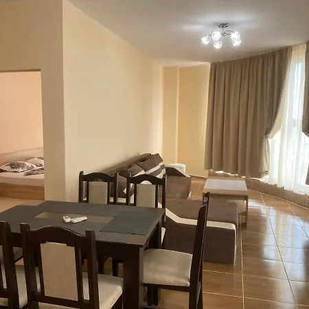 Апартаменты Golden Sea View 1