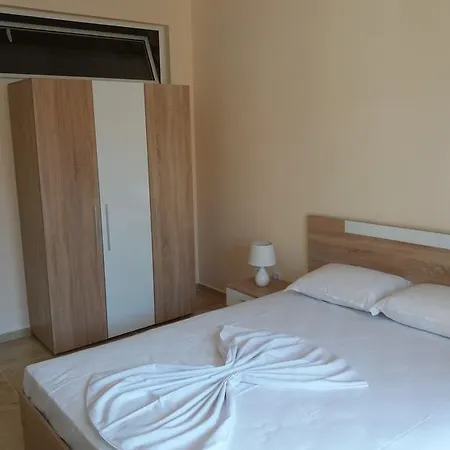 Апартаменты Golden Sea View 1 *