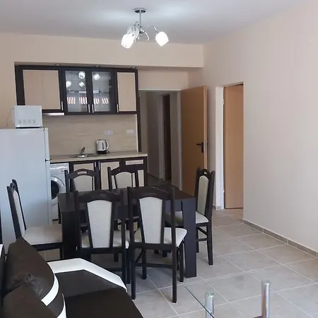 Golden Sea View 1 Апартаменты *