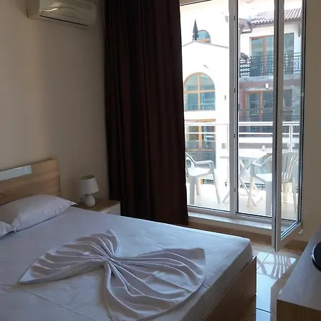 Апартаменты Golden Sea View 1 Поморие