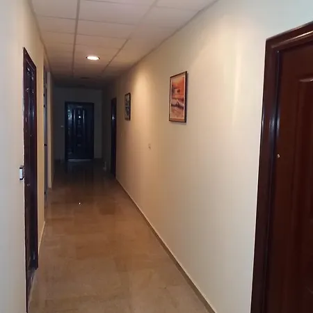 Golden Sea View 1 Апартаменты *