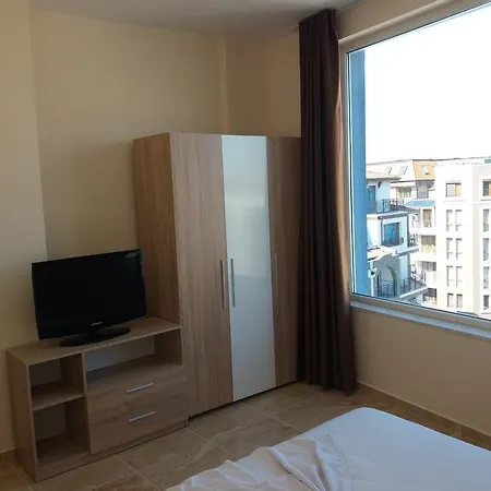 Golden Sea View 1 Апартаменты Поморие